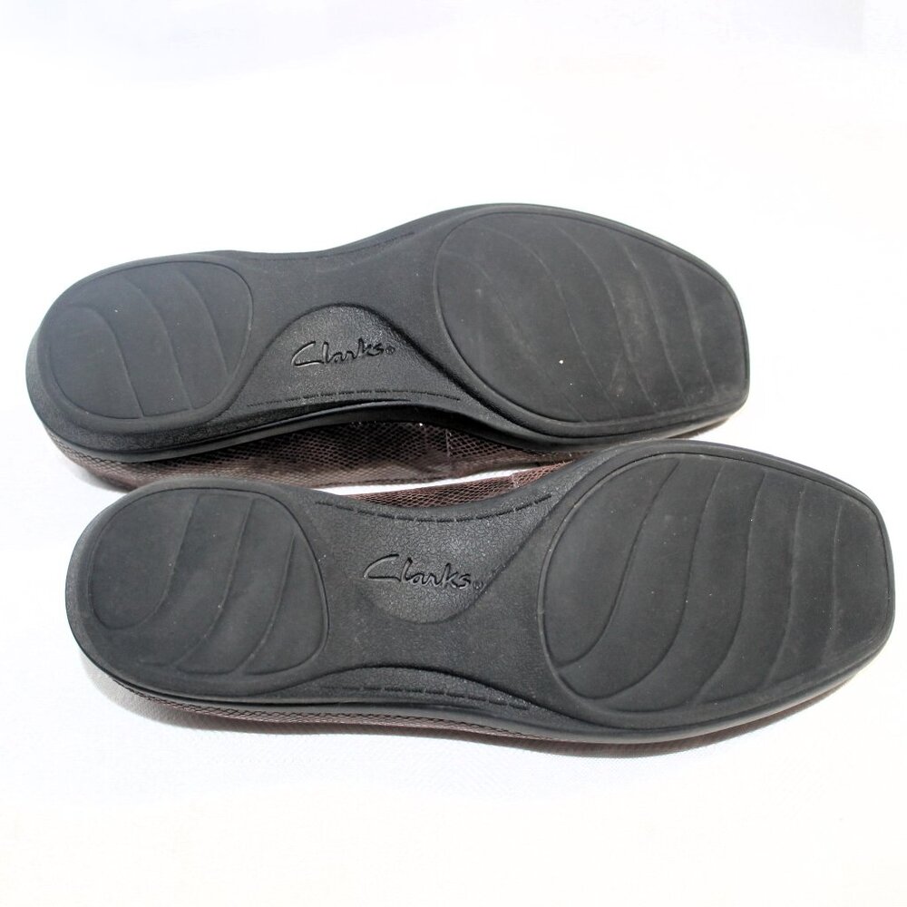 Clarks Haydn Gloss Soft Cushion Loafers, 7M - Picture 9 of 10